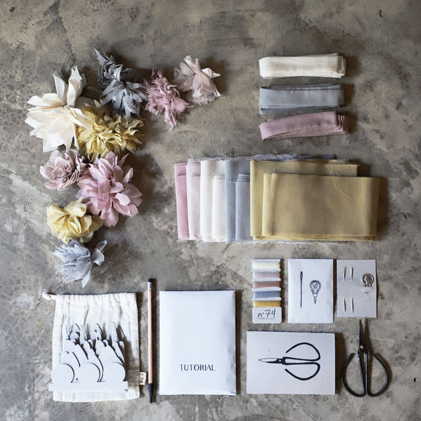 Kit créatif fleurs en tissu