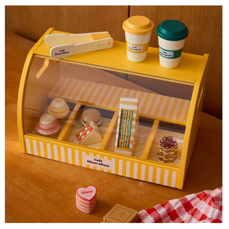 Stand a patisseries Café Miam-miam en bois