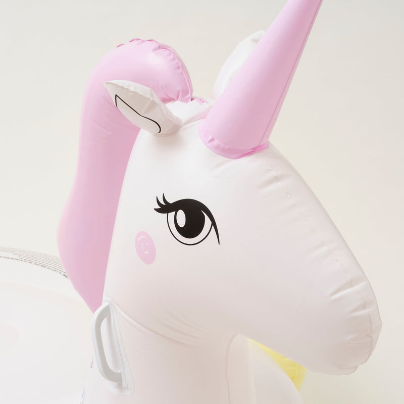 Licorne gonflable